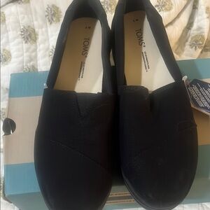 TOMS Women's Black Slip-On Shoes